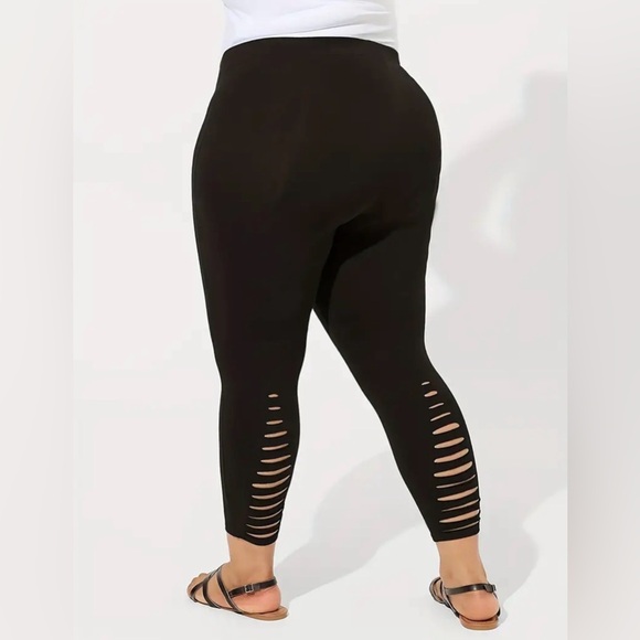 Pants - Black Cut-Out Leggings